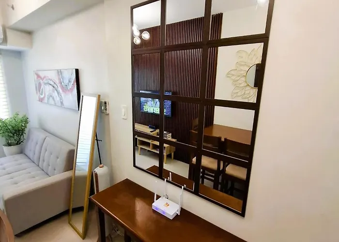 Stylish And Comfy Manila