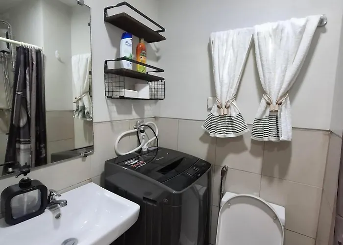 Stylish And Comfy Manila